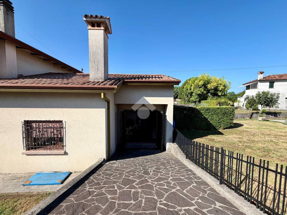 Casa indipendente in Via Roma 39, San Vendemiano