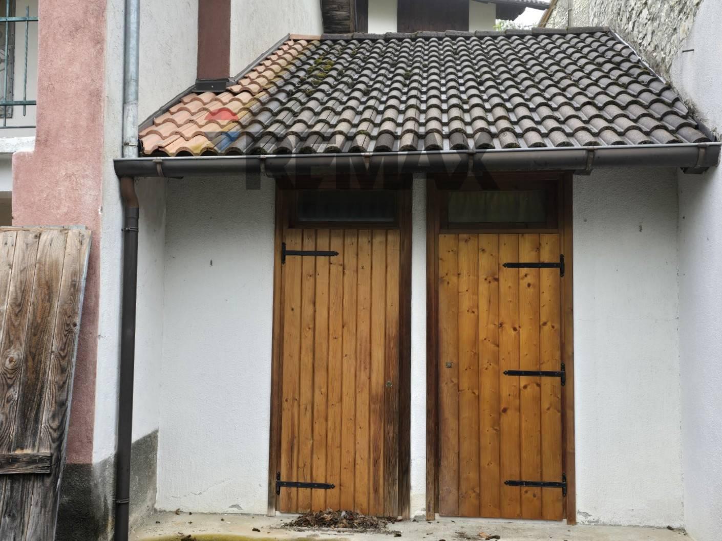 Casa indipendente, Lamon