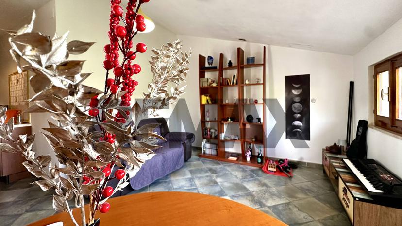 Casa indipendente in Viale Porto Torres 87, Sassari — foto 2 di 5