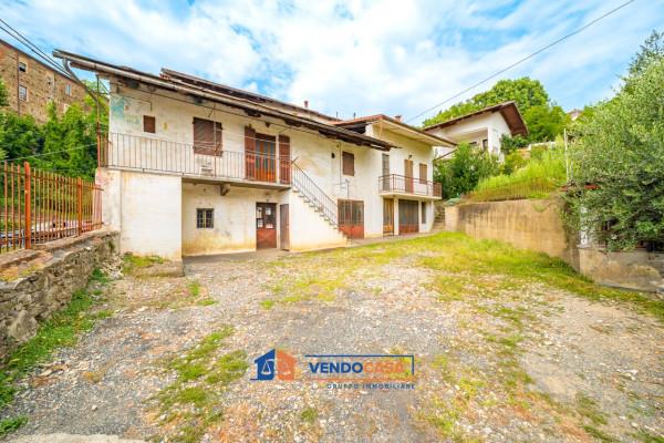 Villa in Salita Porporato 5, Piasco — foto 4 di 5