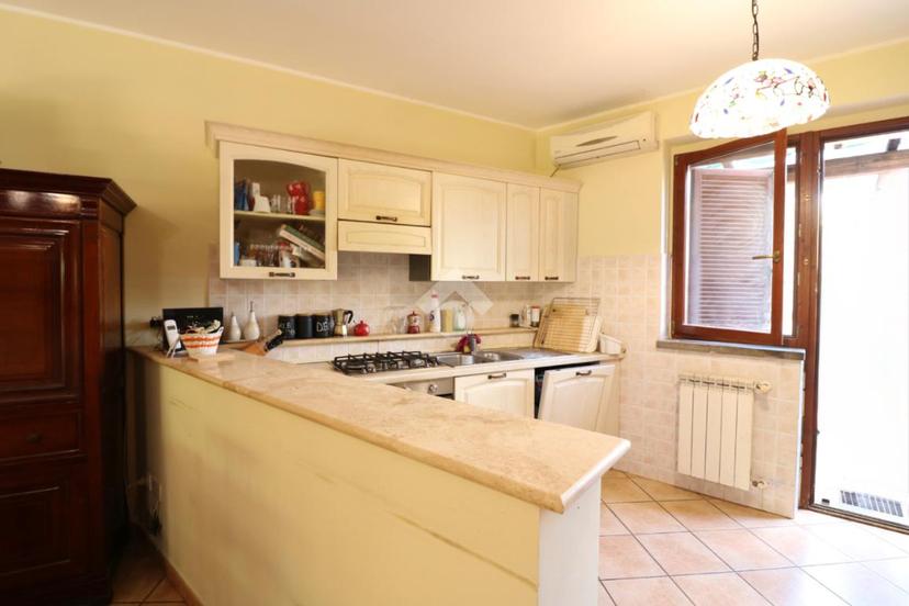 Villa a schiera in Via Vigne Nuove 48, Genzano di Roma — foto 4 di 5