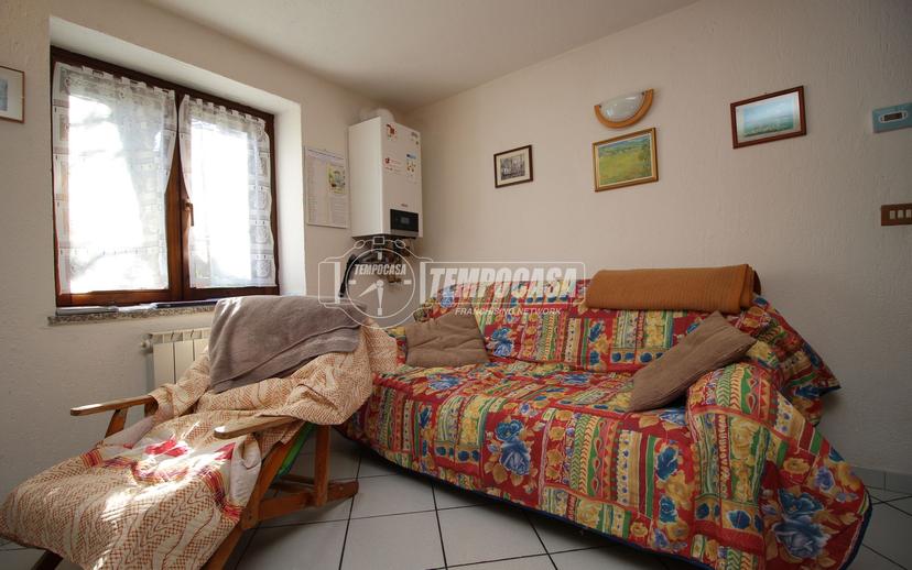 Casa indipendente in Bovier 1, Doues — foto 3 di 5