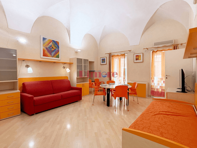 Open space in Via Giuseppe Garibaldi 10, Loano