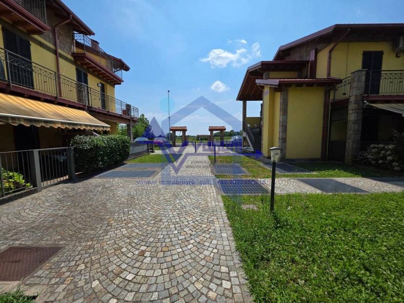 Bilocale, Boltiere — foto 2 di 4