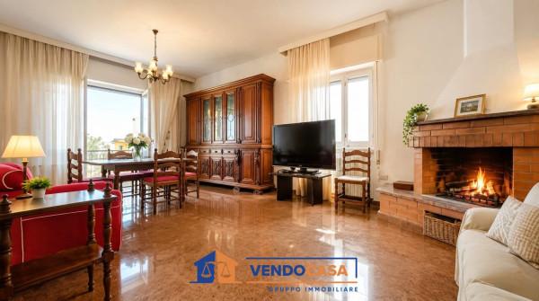 Villa bifamiliare in Via della Cornice, Pietra Ligure — foto 2 di 5