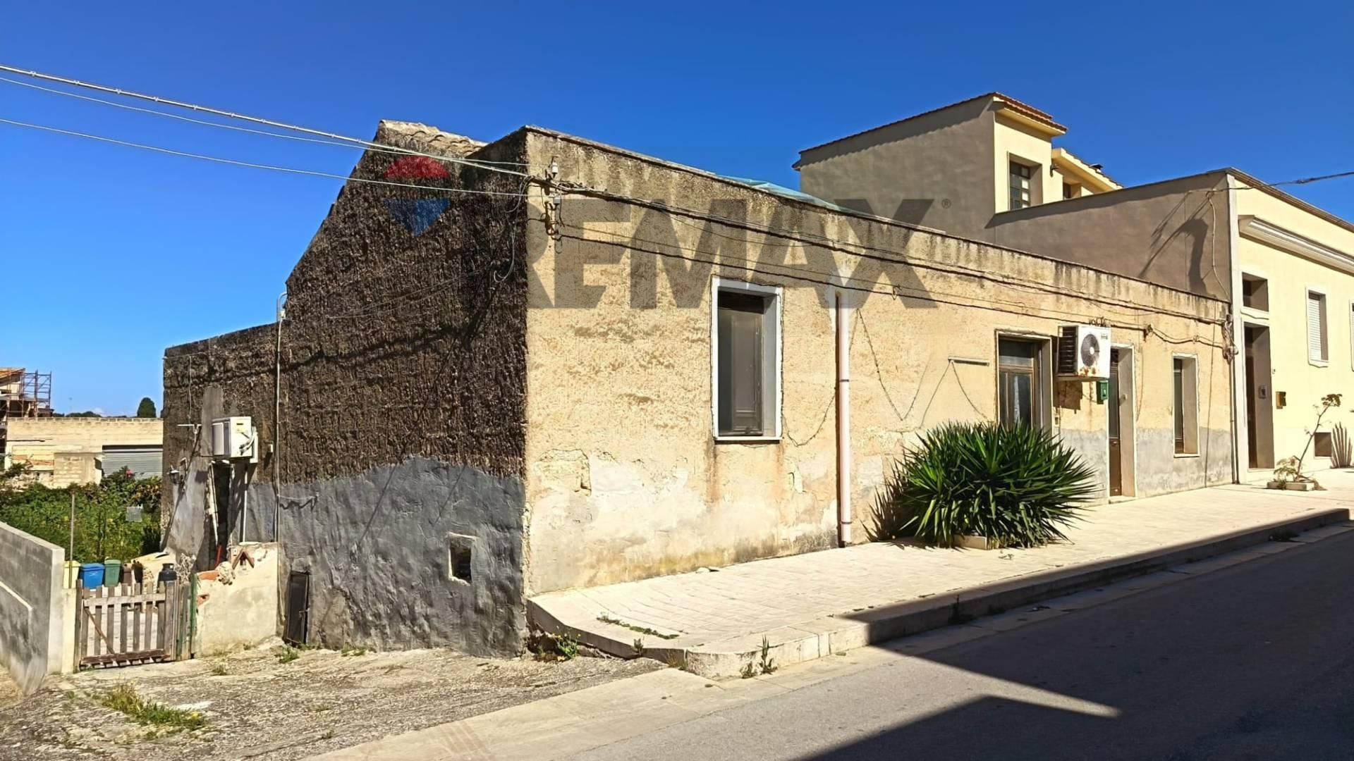 Casa indipendente in Via San Vito 27, Custonaci