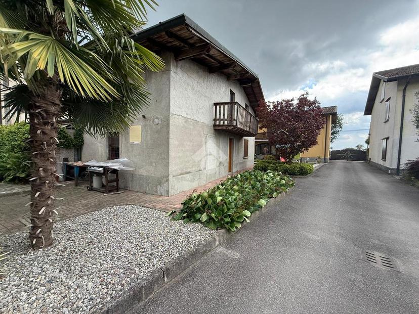 Casa indipendente in Via Pascolo 100, Romano di Lombardia — foto 4 di 5