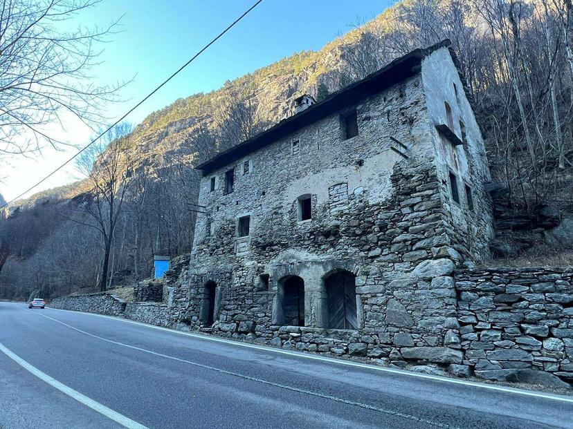 Rustico in Frazione Paglino, Trasquera — foto 3 di 5