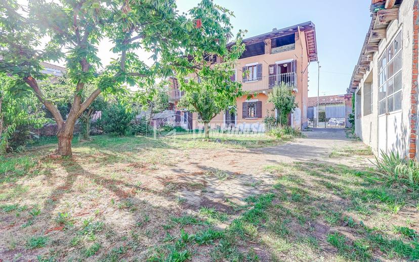 Casa indipendente in Via Dosso, Varallo Pombia — foto 2 di 5