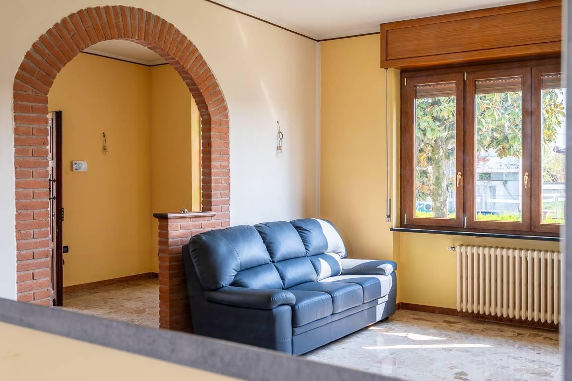 Casa indipendente in Via Piacenza, Voghera