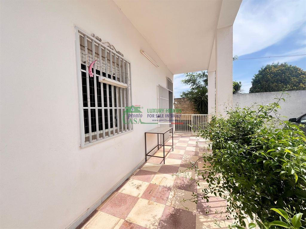 Villa in Contrada Bellona, Comiso