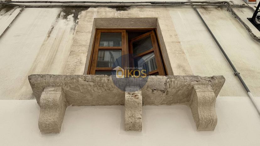 Casa indipendente in Via Don Giovanni Bosco 7-19, Castellana Grotte — foto 2 di 5