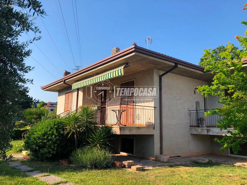 Villa, Affi — foto 4 di 5