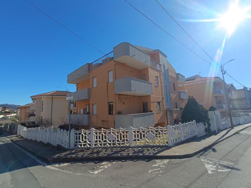 Trilocale in Via Palmiro Togliatti 12, Pianopoli — foto 2 di 5