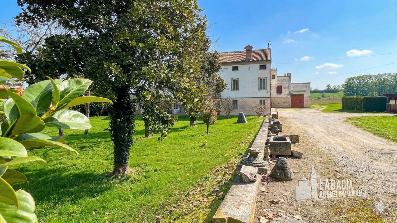Villa in Via Este 4, Masi
