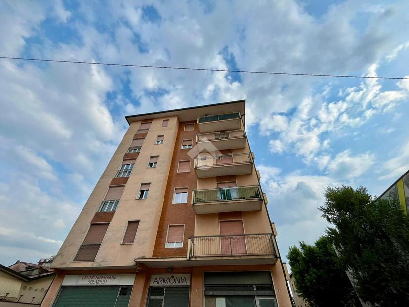 Trilocale in Via Giuseppe Verdi 1, Ponte San Pietro — foto 3 di 5