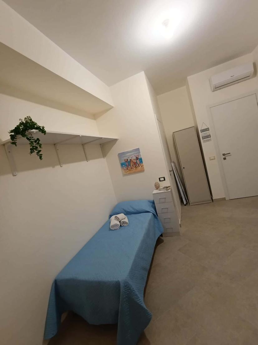 Monolocale in Via Rosario Gregorio 1, Palermo