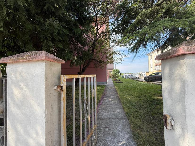 Trilocale in Via Marconi, N.24, Villa Poma, Borgo Mantovano — foto 3 di 5