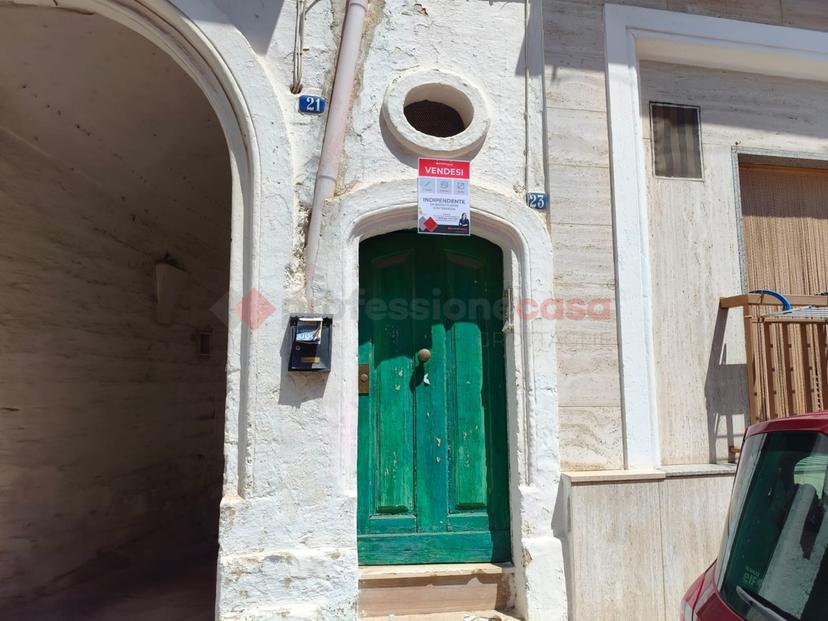 Casa indipendente in Via Mafalda di Savoia 23, Grottaglie