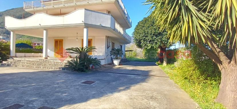 Villa in Via Pizzone 42, Nocera Superiore — foto 2 di 5