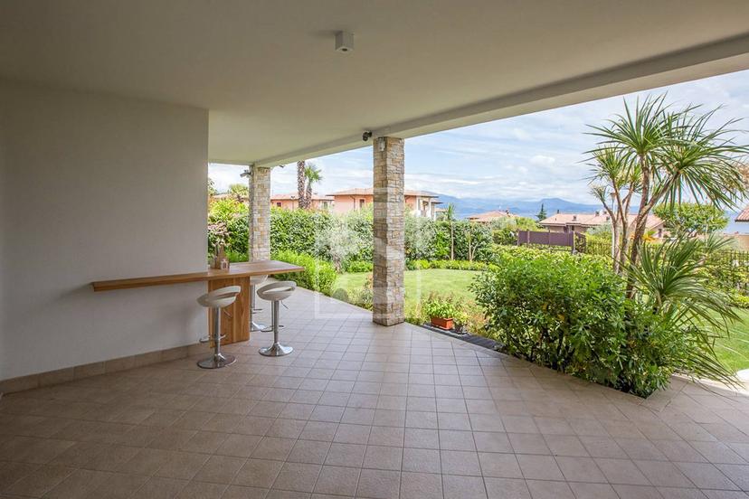 Appartamento in Via Cabasse, Padenghe sul Garda — foto 2 di 5