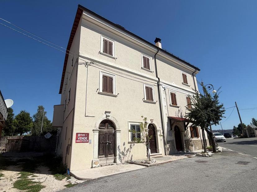 Terratetto plurifamiliare, Rocca di Mezzo — foto 3 di 5