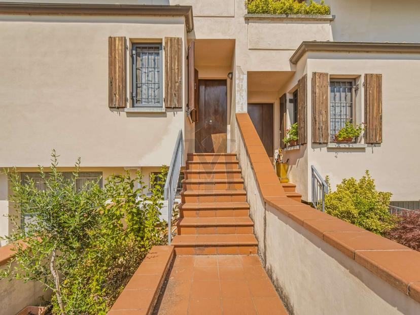 Villa a schiera in Carso 4/1, Quattro Castella — foto 3 di 5