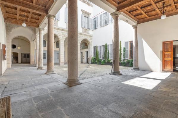 Bilocale in Via Santa Maria Fulcorina 17, Milano