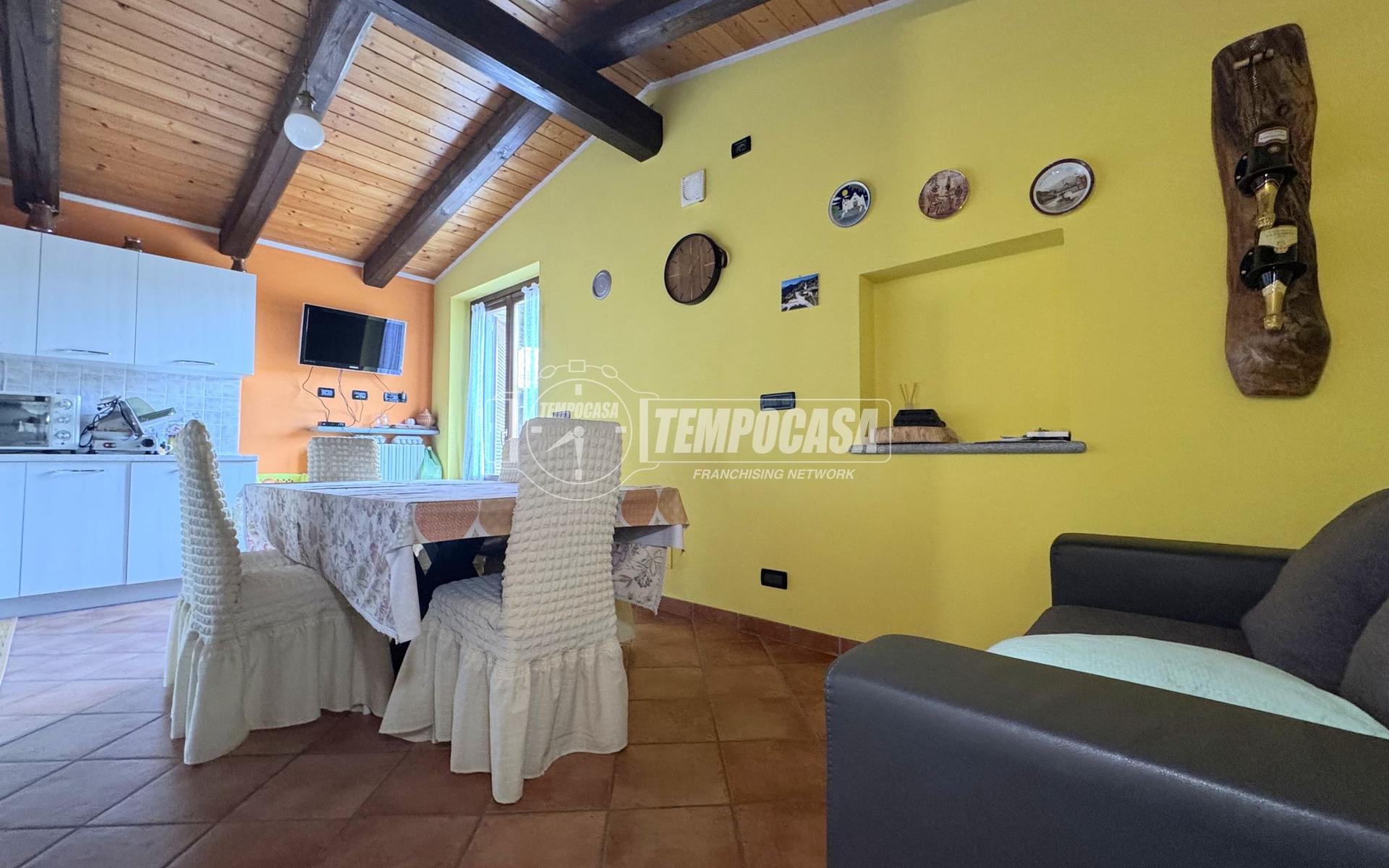 Casa indipendente in Via Dino Bianchetto, Lessona