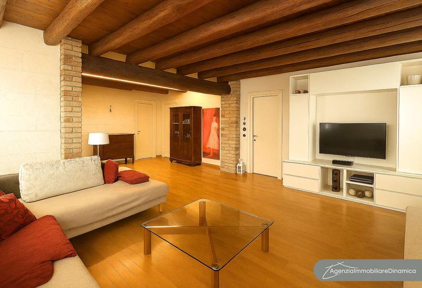 Villa bifamiliare in Via Bolda, Santa Lucia di Piave — foto 2 di 5
