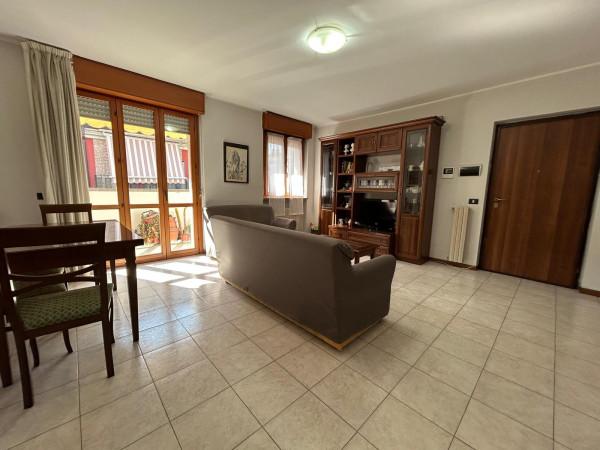 Trilocale in Vicolo San Giorgio, Romano di Lombardia