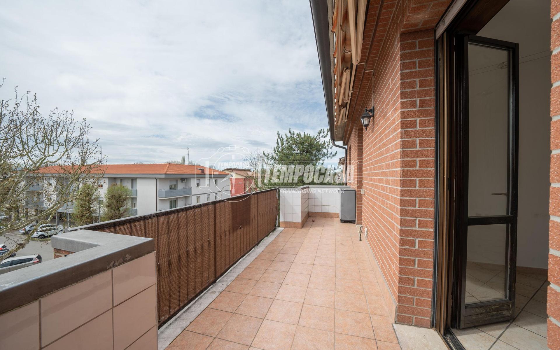 Trilocale in Viale Guglielmo Marconi 22, Bastiglia