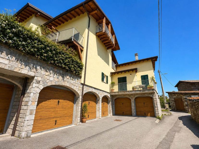 Bilocale in Via Mandriana, Pianello del Lario — foto 2 di 5