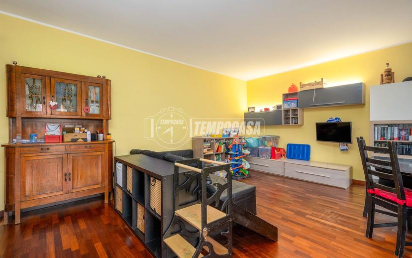Trilocale in Via Anna Frank, Reggio nell'Emilia
