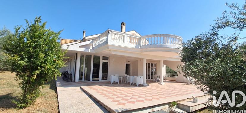Villa in Via Mario Colella, Città Sant'Angelo — foto 4 di 5