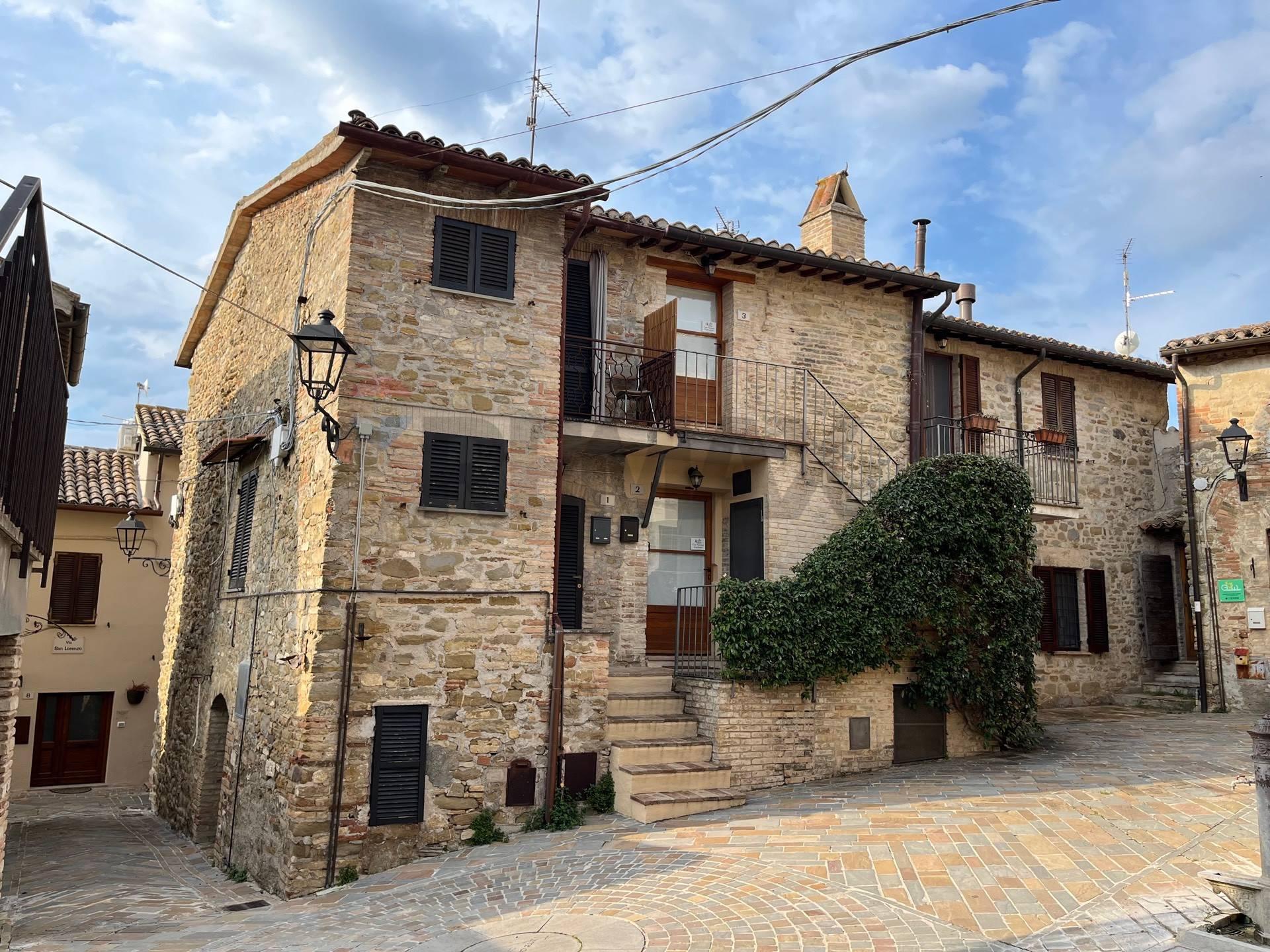 Bilocale in Piazza del Castello, Bevagna