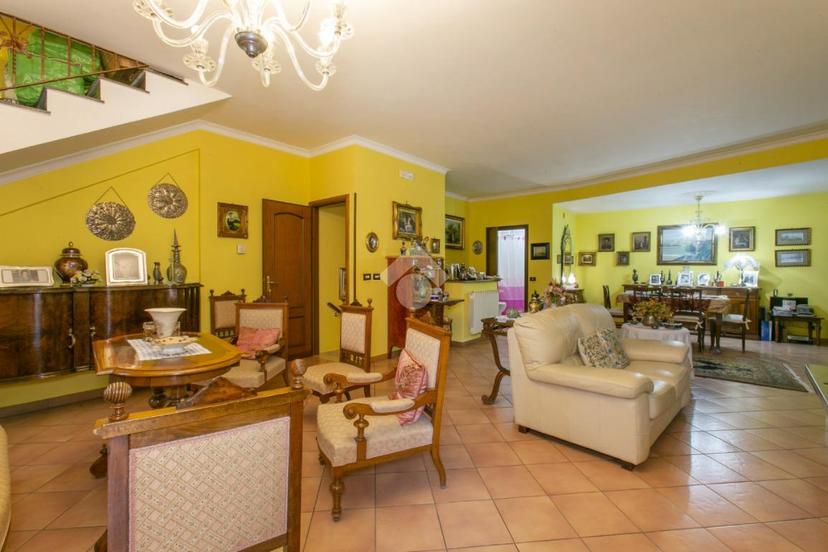 Villa in Via Cesare Battisti 57, Fonte Nuova — foto 3 di 5