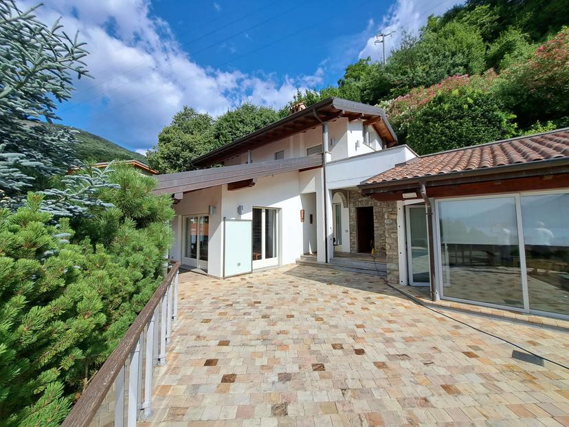 Villa unifamiliare in Via Cerviano, Gravedona ed Uniti — foto 4 di 5
