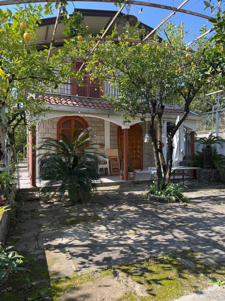 Villa in Via Torquato Tasso 3, Nocera Inferiore — foto 2 di 5