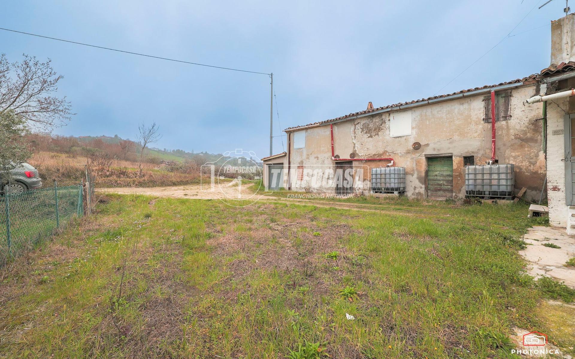 Casa indipendente, Saludecio