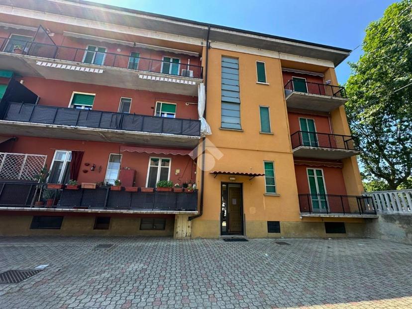 Trilocale in Via Tanaro 3, Santhià — foto 3 di 5
