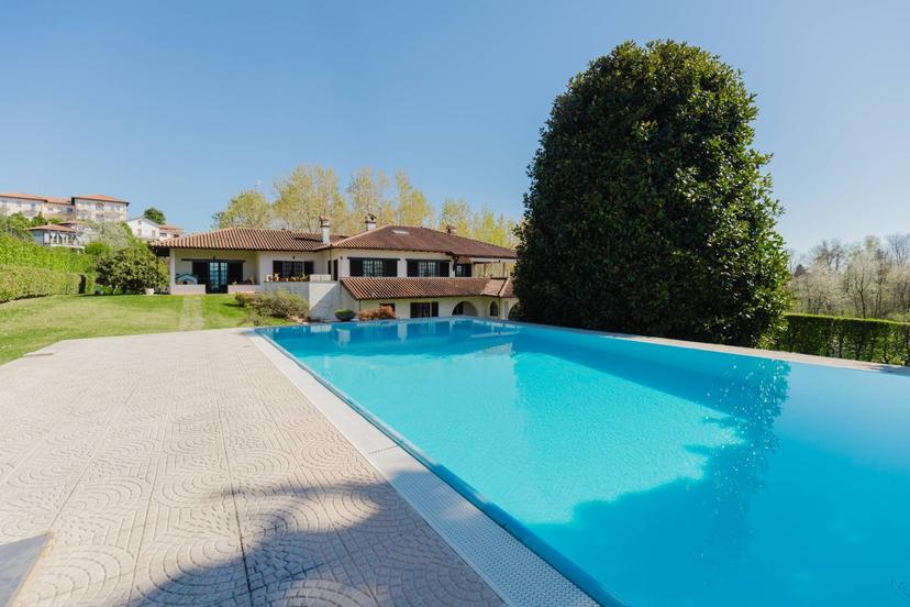 Villa in Via Alessandro Volta 25, Sumirago — foto 3 di 5
