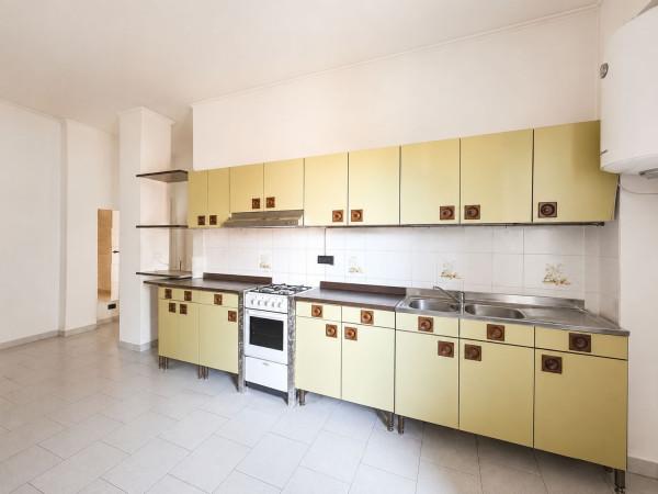 Bilocale in Via Silvio Pellico 33, Carignano
