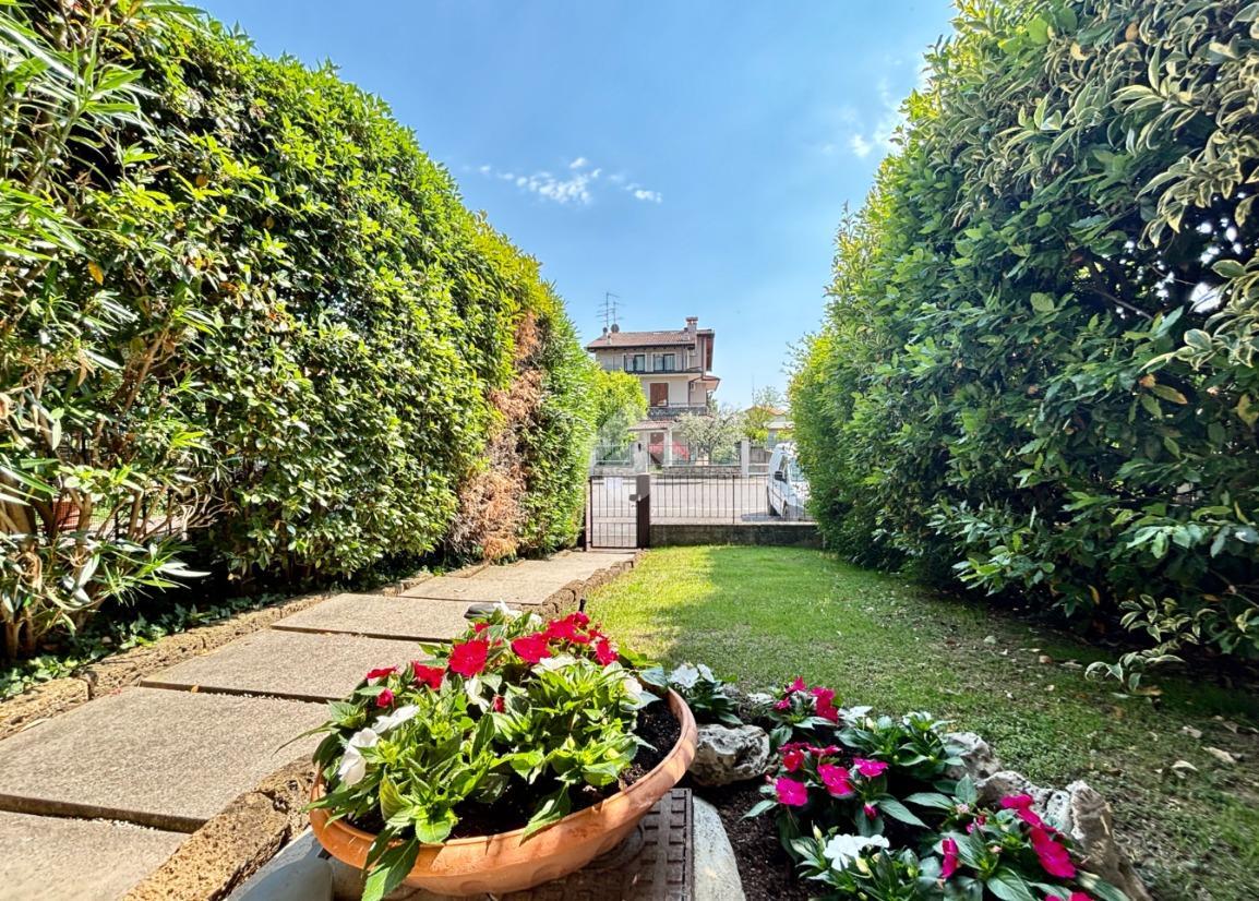 Villa a schiera in Via Caduti del Lavoro 6, Rodengo Saiano