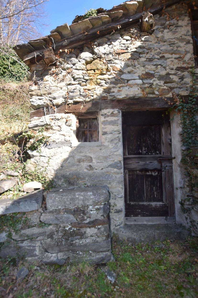 Rustico in Via Motto, Gordona — foto 2 di 5