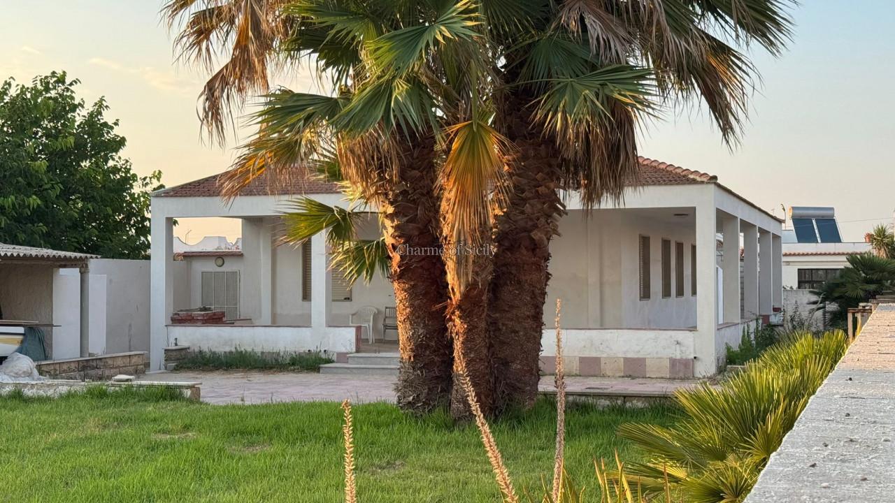 Casa indipendente in Viale Venezia, Pachino