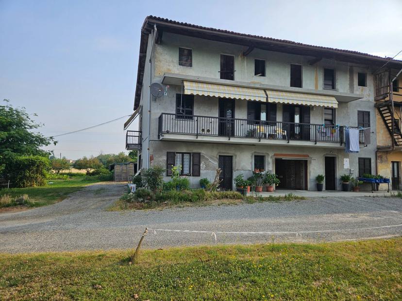 Rustico in Via Gaggiolo, Oleggio — foto 3 di 5