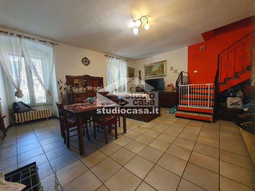 Casa indipendente in Via Castello, Cornate d'Adda — foto 2 di 5