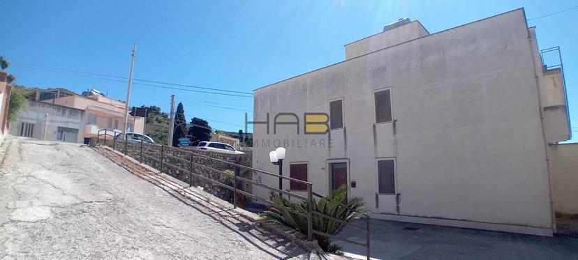 Casa indipendente in Via Simone Catalano, Valderice — foto 3 di 5