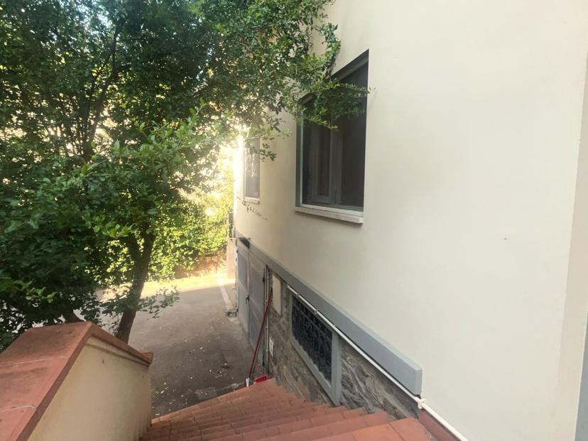 Villa unifamiliare in Via Datini Snc, Firenze — foto 2 di 5